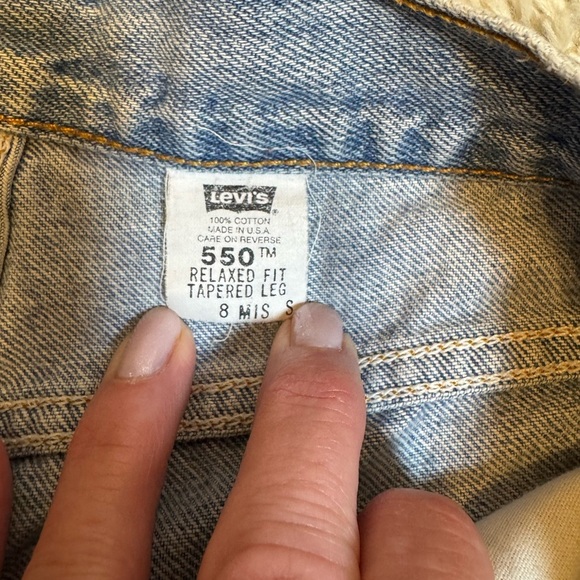 Levi’s Vintage 550 Relaxed Fit Tapered Leg Jeans 8
Mom  2021 - Picture 10 of 11